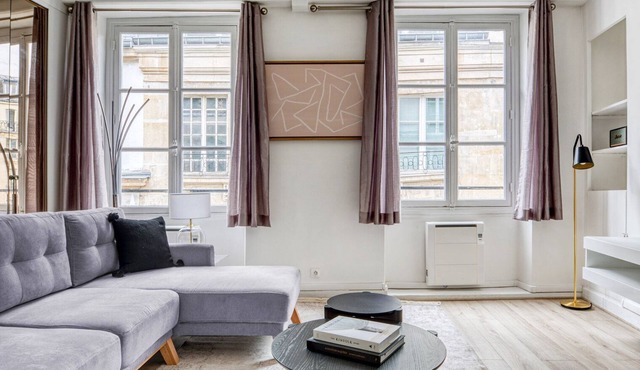 Blueground | Odéon, nr Notre-Dame & Seine