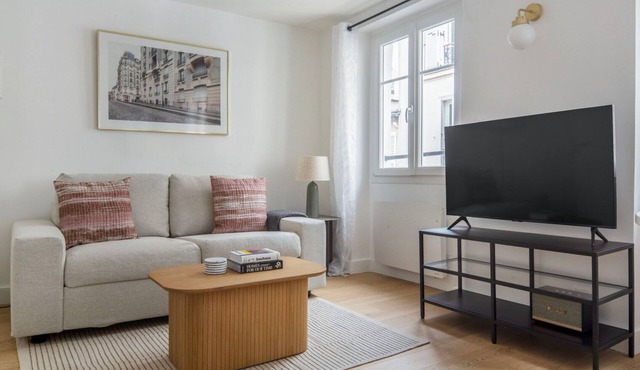 Blueground | Passy, walk to park & foodie area