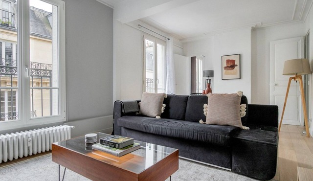 Blueground | Pereire, nr metro & convention center