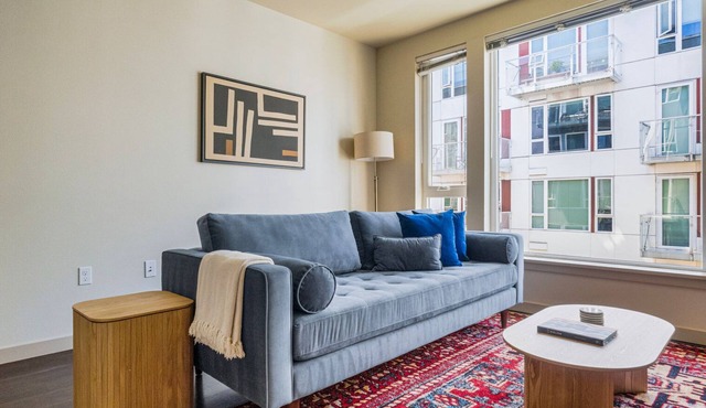 Blueground | Pike/Pine, balcony, nr Seattle Art Museum