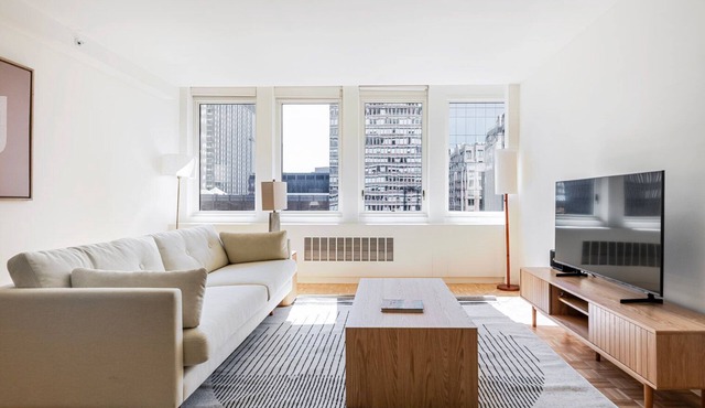 Blueground | Prudential/St. Botolph, view, nr Boston Public Garden