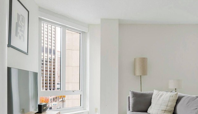 Blueground | Prudential/St. Botolph, pool, nr Fenway Park