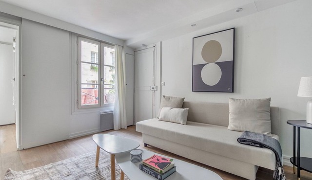 Blueground | Saint Germain des Prés, nr notre dame