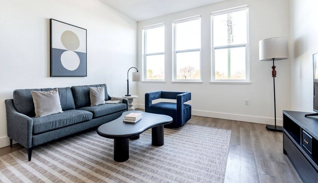 Blueground | San Carlos, pool, nr Edgewood Park