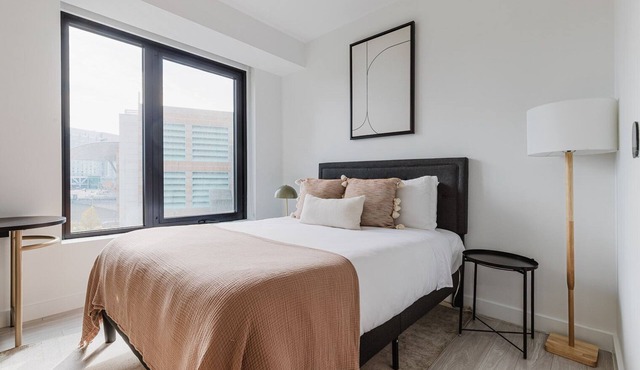 Blueground | Seaport studio apartment