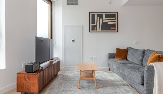 Blueground | Southside, rooftop pool, nr East River