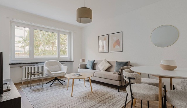 Blueground | St. Johann, balcony, fully furnished