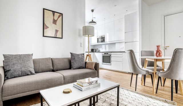 Blueground | Ternes, furnished, nr Arc de Triomphe