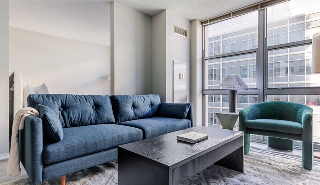 Blueground | West Loop Gate, rooftop, nr Millennium Park