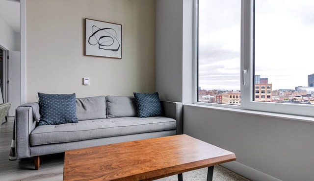 Blueground | West Town, view, nr Chicago River