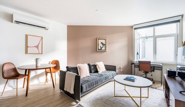 Blueground | Wilburton, fitness center, nr Bellevue Park