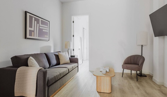 Blueground | Williamsburg 2bd apartment
