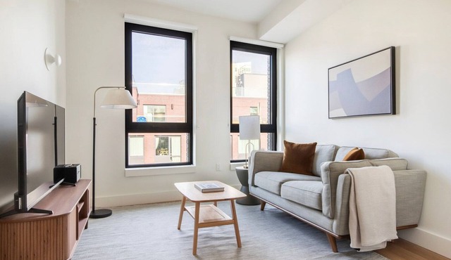 Blueground | Williamsburg, rooftop, nr Domino Park