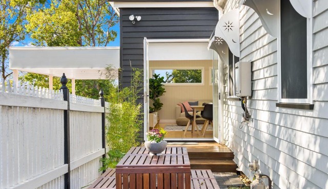 Bluestone Cottages - The Shop