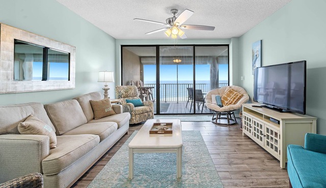 Bluewater 605 | Indoor/Outdoor/Kiddie Pools + Hot Tub & Fitness