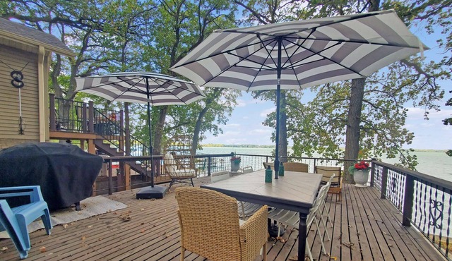 Bluewater Bungalow on Big Spirit Lake