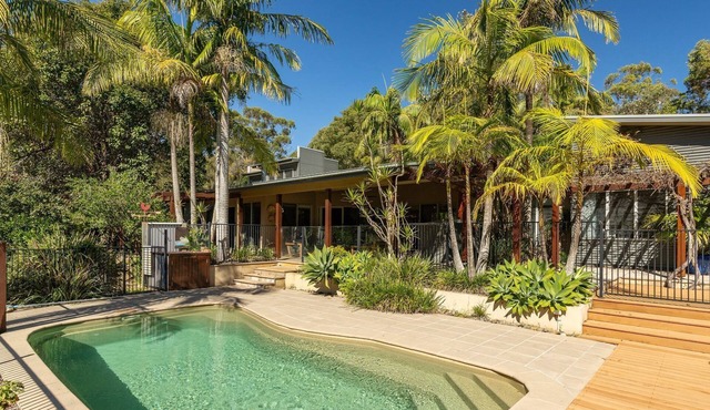 Blueys Beach Farm - rural retreat close to beaches