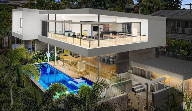 Blueys Beach House - 4 bedroom