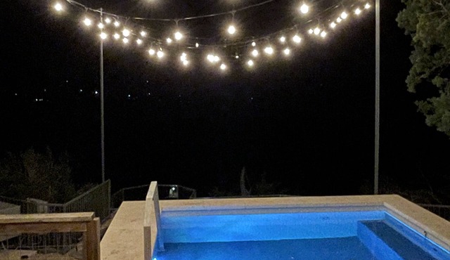 Bluff House on the Lake