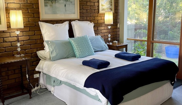 Bluff House Studio 2min beach.Short term Exclusive 2 guests. Coffee Machine.