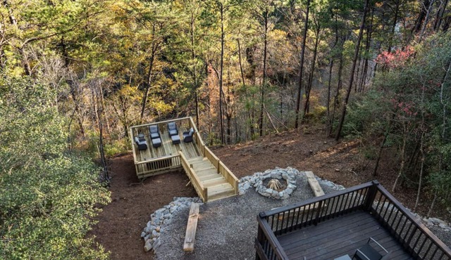 Bluffs of Blackwater, a Private Upscale Nature Retreat