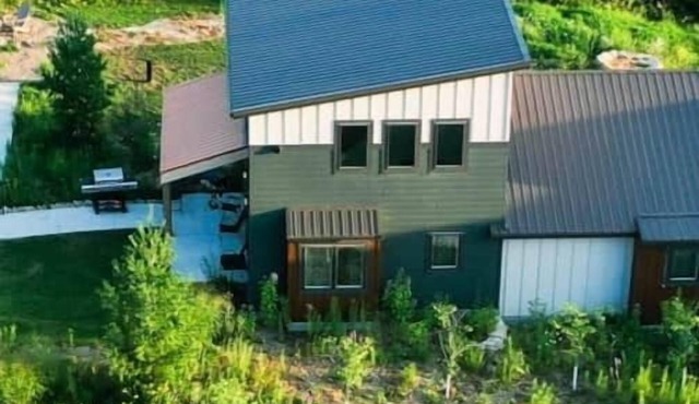 Bluffside Gardens Maple Series Unit 7B - Pet Friendly