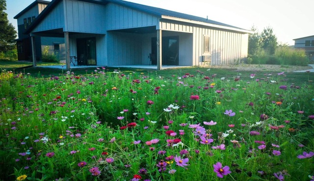 Bluffside Gardens Redbud Series Unit 5A