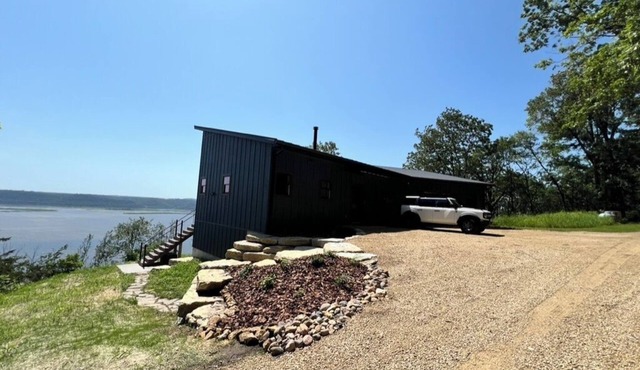 Bluffside Retreat overlooking the Mississippi River, Ferryville, Wi