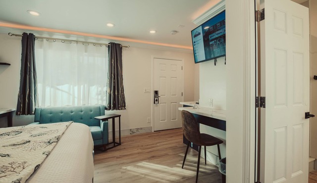 Blufftop Inn & Suites - Wharf/Restaurant District
