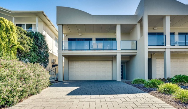 Bluffview B&B - Luxury Oceanviews - Wi-Fi