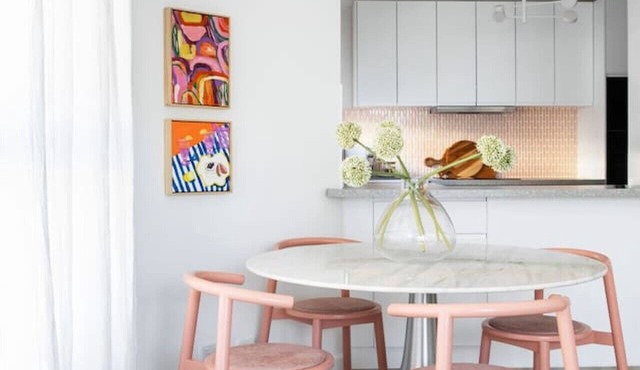 Blush on Broadbeach-250m to beach-pet friendly