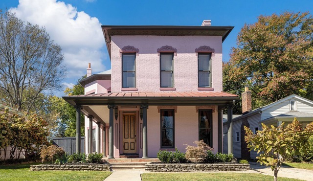 Blushing Pink Manor! 8BR! Off Frankfort Ave! Pickleball Court!