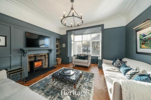 Blythewood Aberdeenshire Luxury Lodge with Hot Tub