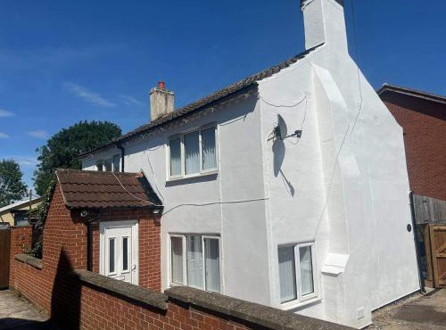 Blyton 2-Bed Cottage Parking 30m to Lincoln