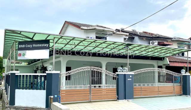 BNB Cozy Homestay @ Bdr Country Homes (Corner Hse)