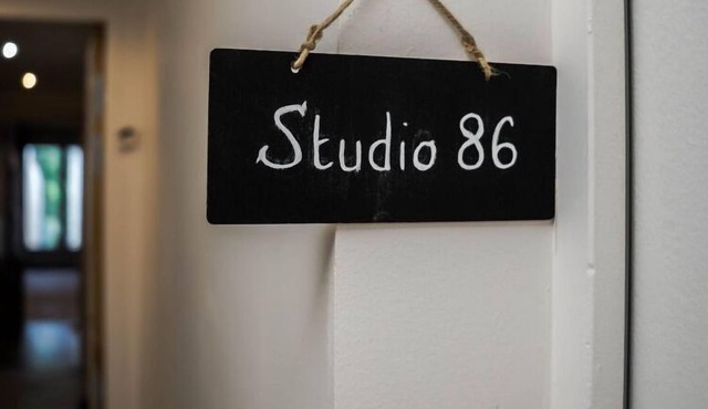 BnB Epernay Studio 86 Your Cozy Nest for Two in Épernay