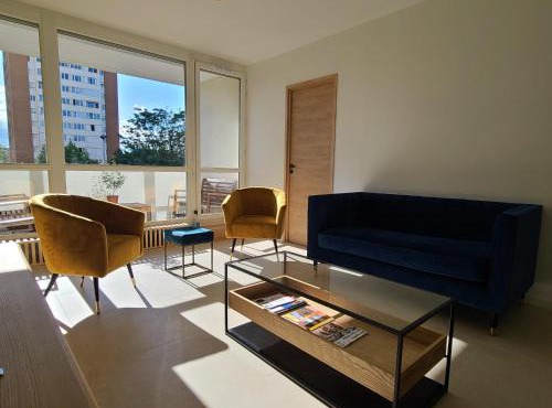 BnGo I L'Oliveraie I 5 chambres, 2 salles de bain, 1 wc, garage, balcon, 9 personnes