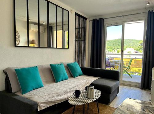 BO570-T62 Studio cabine 4 couchages BORMES LES MIMOSAS