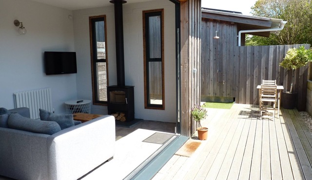 Board Room @ Green Rooms, a contemporary and spacious one bedroom apartment