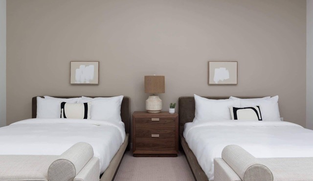Boardwalk Hotel by Kasa | Double Queen Room