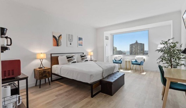 Boardwalk King Bed Retreats by CozySuites 49