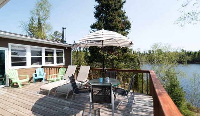Boat access on Lake of the Woods. 10-15 minutes from Kenora