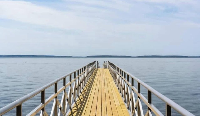 Boat Builders House - Oceanfront Acadia Getaway