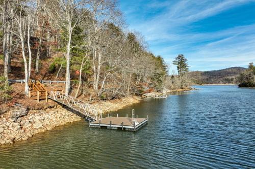 Boat Dock and Fire Pit! Woodsy Lake Glenville Cabin