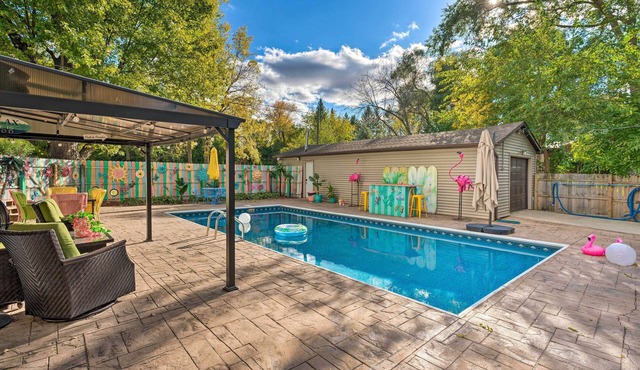 Boat Dock & Backyard: 'Rock River Retreat'