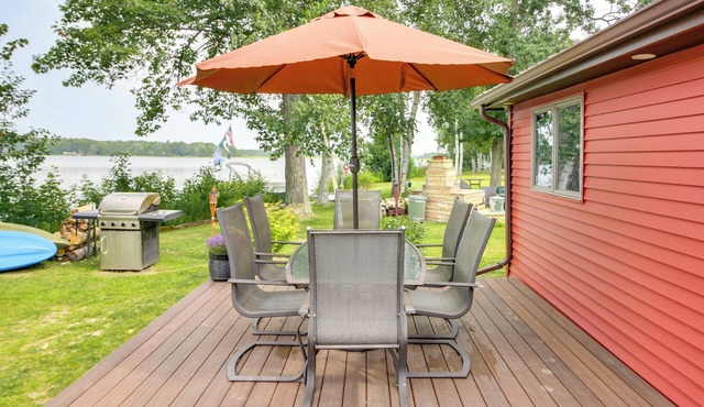 Boat Dock & Launch: Family Cabin on Prairie Lake!