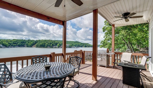Boat Dock & Slip Access: Lake of the Ozarks Gem