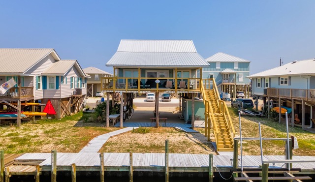 Boat Dock! Spectacular views walk to beach!