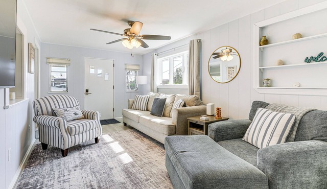 Boat Dock & Yard: Waterfront Okeechobee Retreat