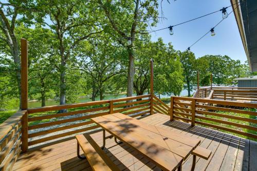Boat & Fish! Lakefront Kimberling Cove Resort Unit